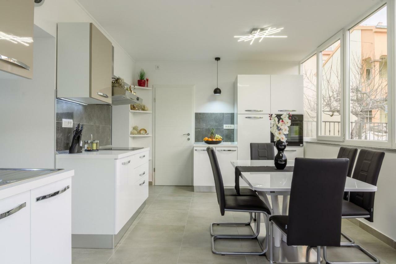 House Niko Lägenhet Kaštela Exteriör bild